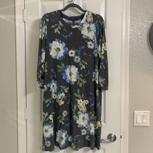 Apt 9 3/4 sleeve floral dress